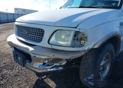 1998 Ford Expedition Eddie Bauer/Xlt from USA, damaged, VIN 1FMFU18L6WLA09372